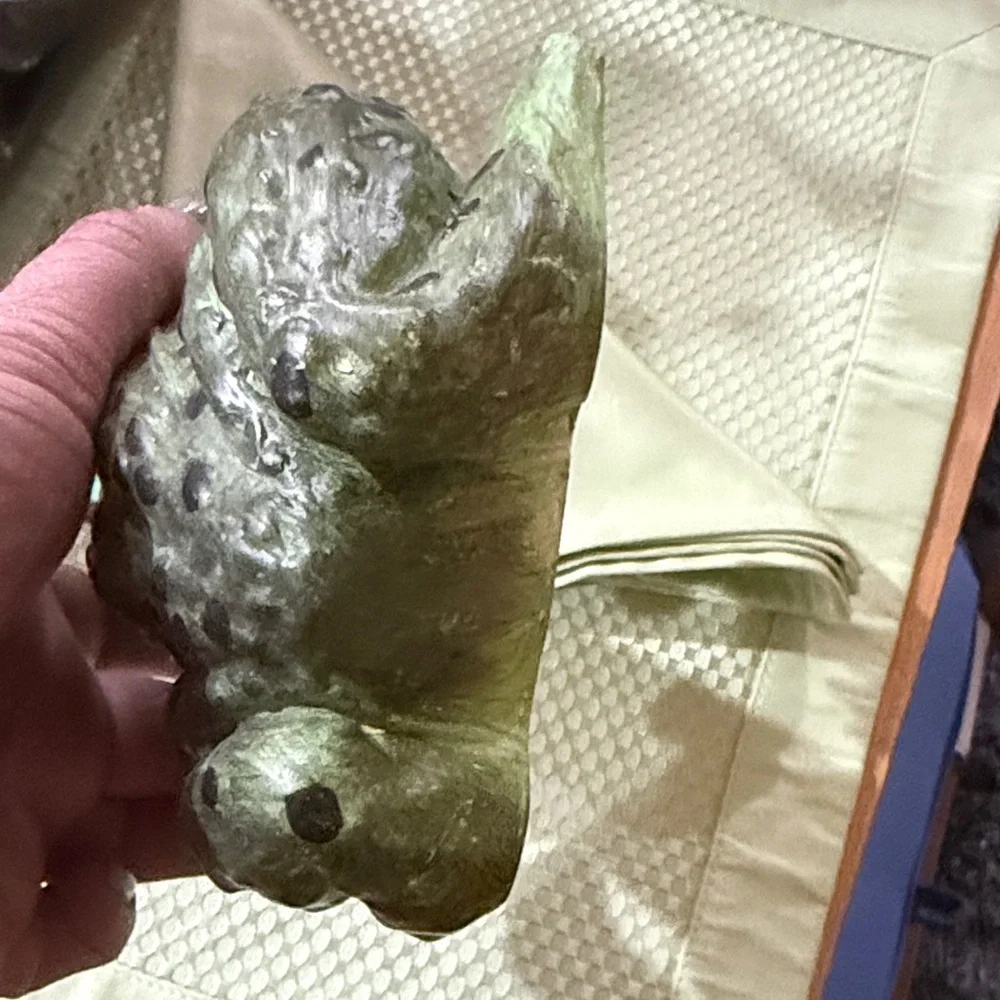 Green Decorative Frog Figurine for Reptile Lovers - Brand Unspecified